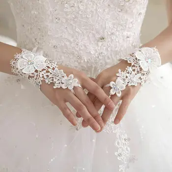 Романтический Новый Дизайн Пара Цветочных Кремовых Белых Кружевных Свадебных коротких перчаток без пальцев